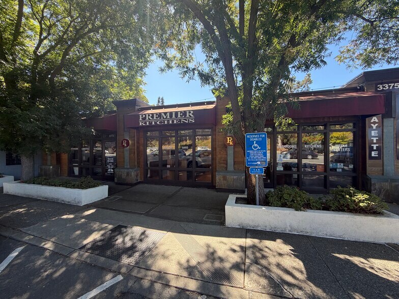 More Photos Of 3373-3375 Mount Diablo Blvd, Lafayette Loft Creative Space For Sale