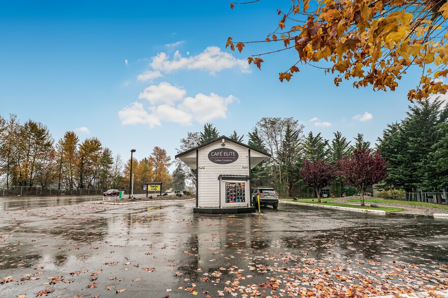 More Photos Of 7214 Bridgeport Way W, Lakewood Freestanding For Sale