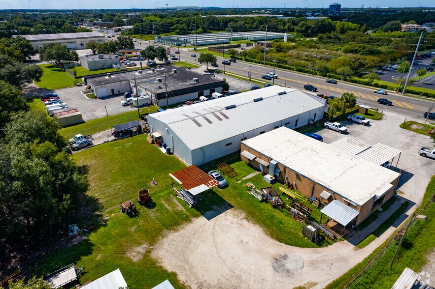 More Photos Of 109 N Falkenburg Rd, Tampa Manufacturing For Sale