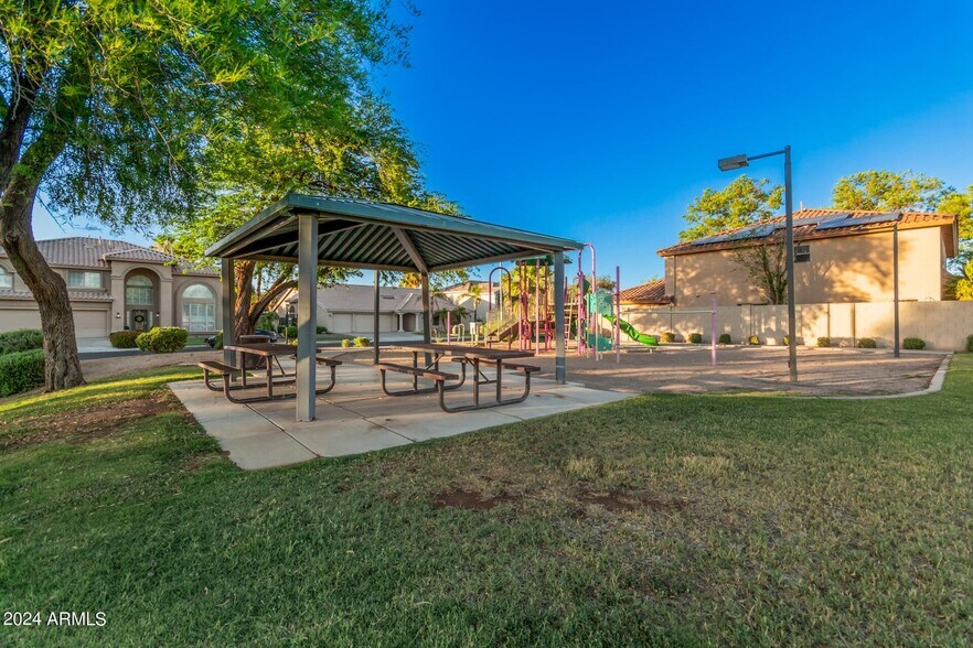 More Photos Of 1330 E Lynx Way, Chandler Specialty For Sale