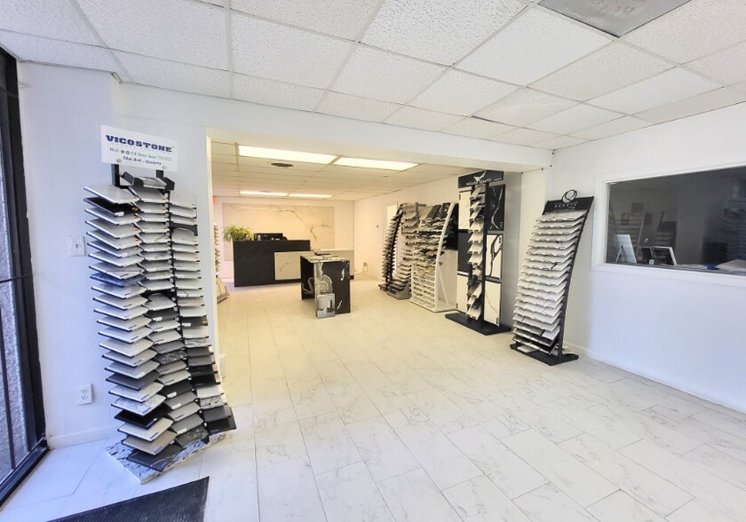 More Photos Of 2734 W Kingsley Rd, Garland Light Distribution For Lease