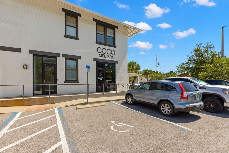 More Photos Of 327 11th Ave N, Saint Petersburg Storefront Retail Office For Lease