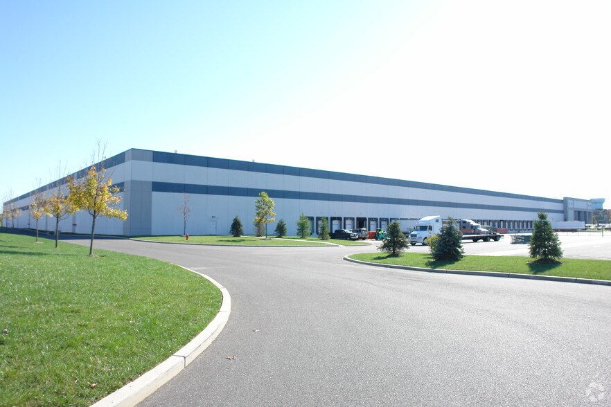 More Photos Of 283 Prospect Plains Rd, Cranbury Distribution For Lease