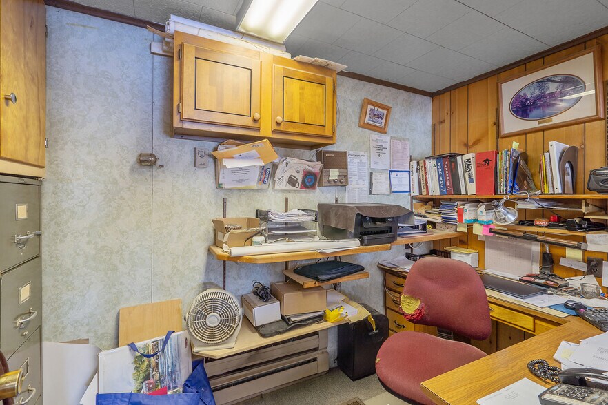 More Photos Of 9762 S Bridge St, Croghan Lumberyard For Sale