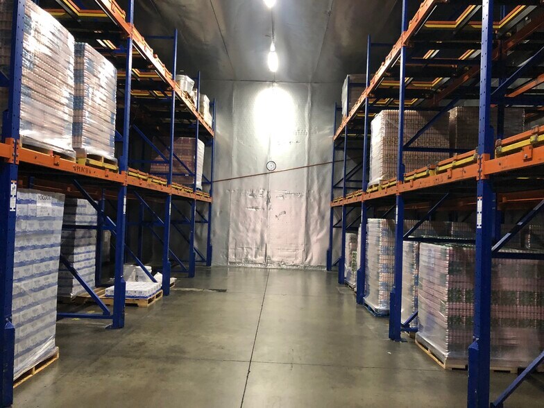 More Photos Of 4567 Firestone Blvd, South Gate Refrigeration Cold Storage For Sale