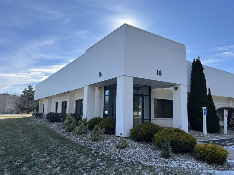 More Photos Of 16 Commercial St, Branford Research And Development For Lease