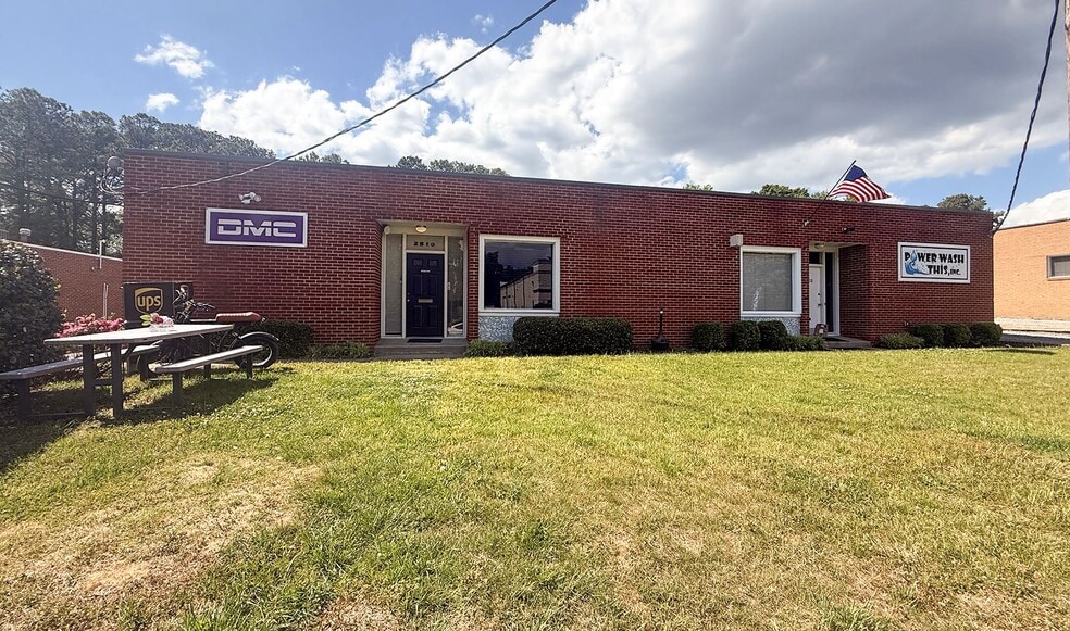 Primary Photo Of 2508-2510 Waco St, Richmond Flex For Lease