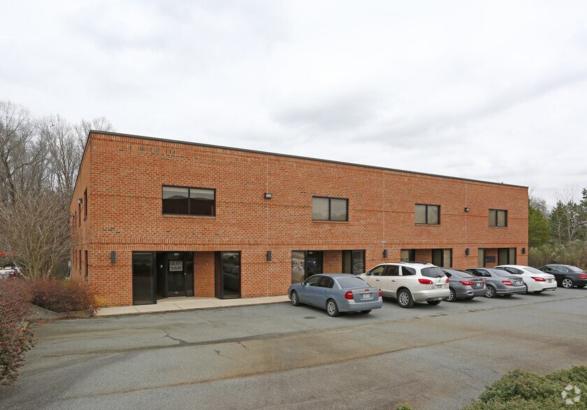 More Photos Of 5521 Cannon Dr, Monroe Light Distribution For Lease