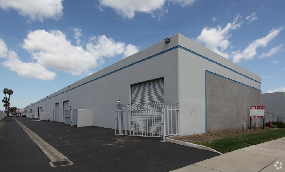 More Photos Of 1305 E Saint Gertrude Pl, Santa Ana Warehouse For Lease