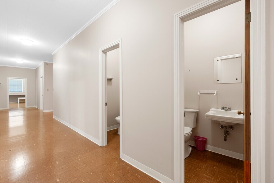 More Photos Of 1920 Park Ave, Rockingham Religious Facility For Sale