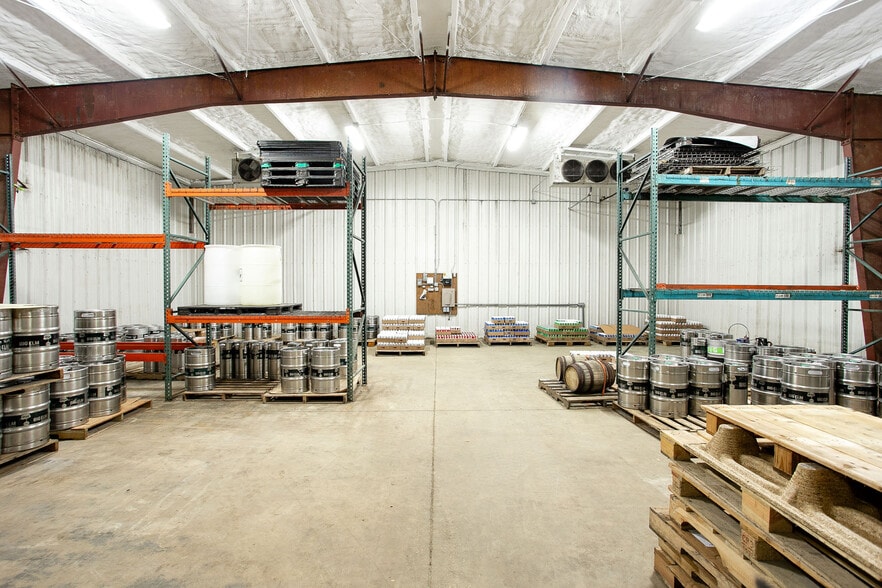 More Photos Of 65 Silver St, Sheffield Warehouse For Sale