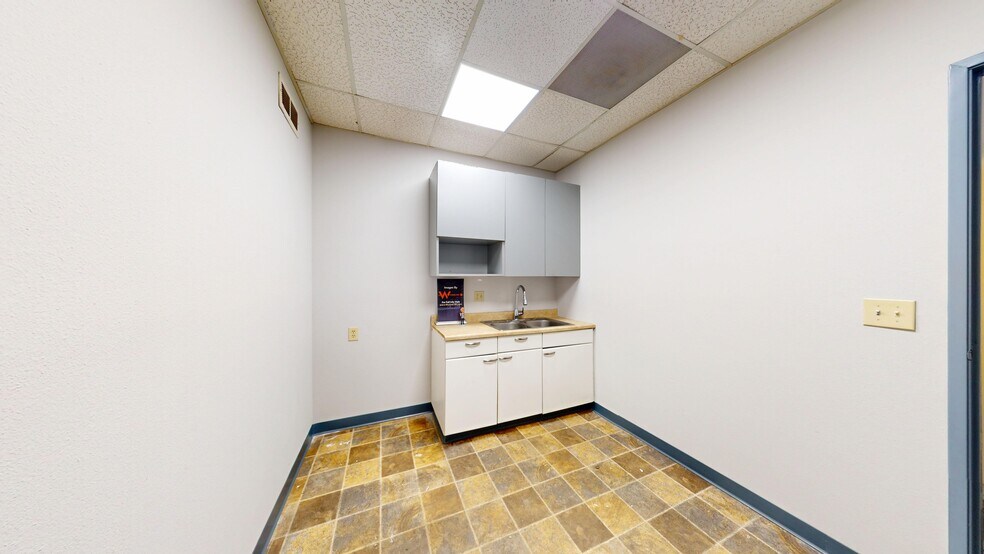 More Photos Of 1030 Calle Recodo, San Clemente Warehouse For Lease