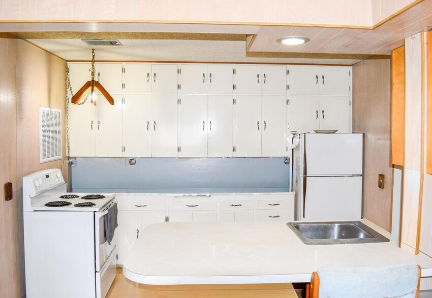 More Photos Of 414 Buchanan St SW, Ronan Apartments For Sale