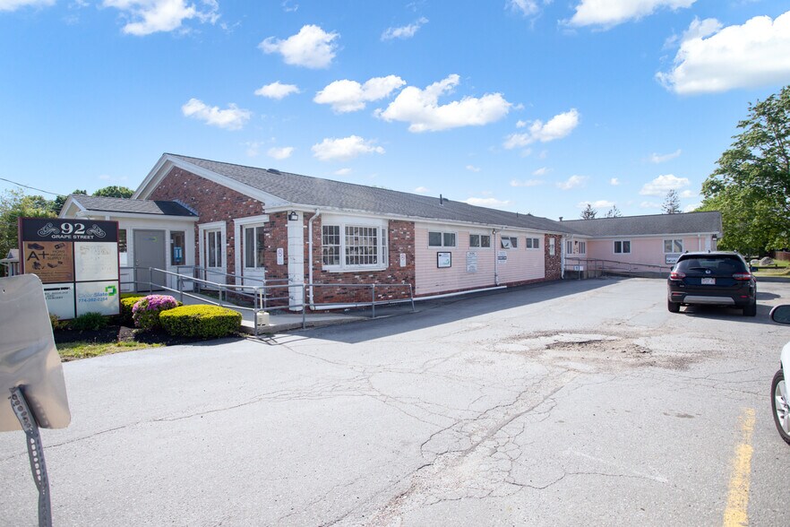 More Photos Of 92 Grape St, New Bedford Medical For Sale
