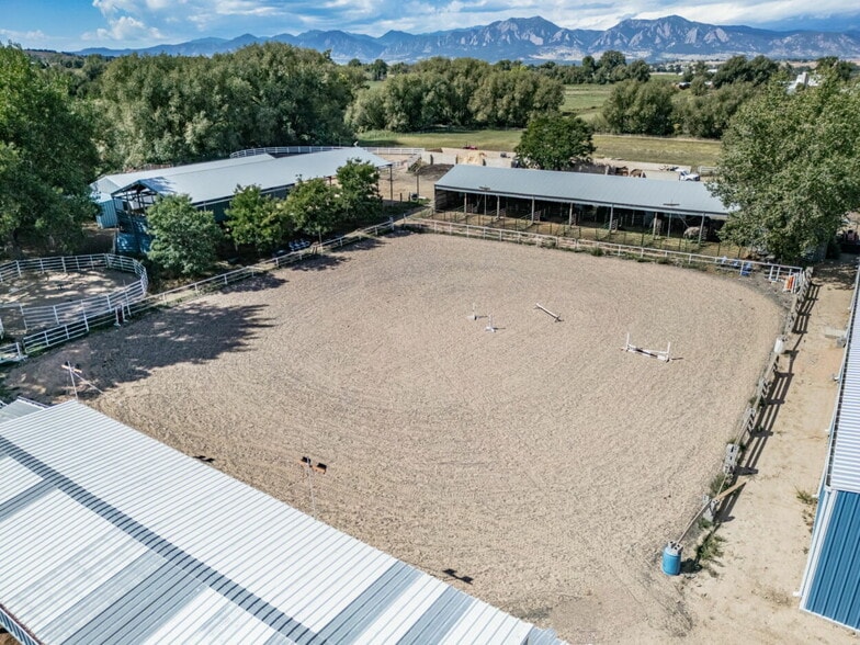 More Photos Of 8778 Arapahoe Rd, Boulder Horse Stables For Sale
