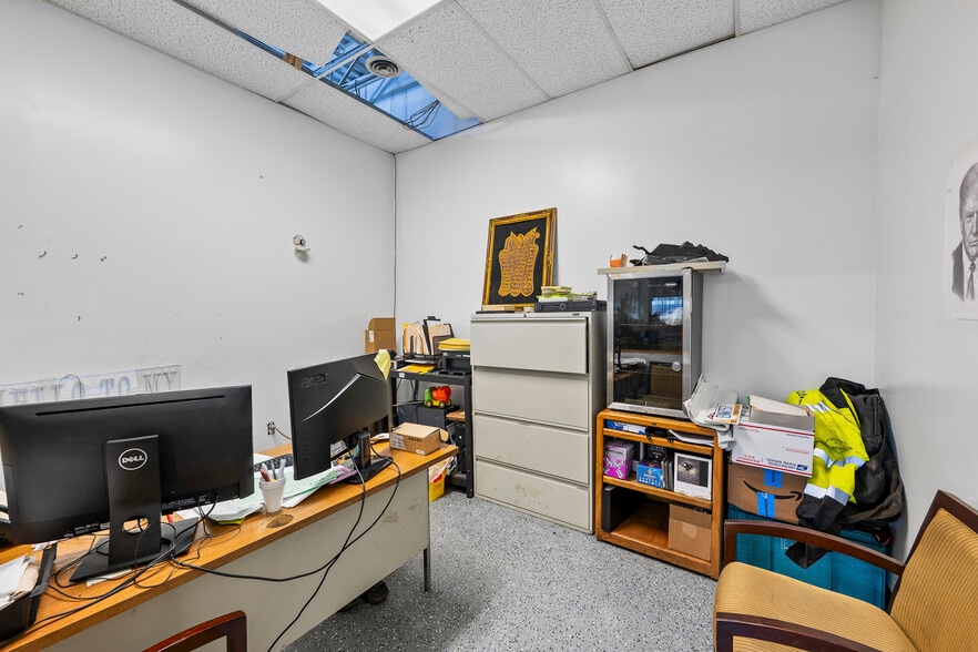 More Photos Of 11435 Schaefer Hwy, Detroit Warehouse For Sale