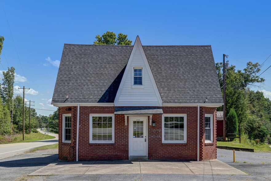 More Photos Of 122 NC Highway 700, Eden Auto Dealership For Sale