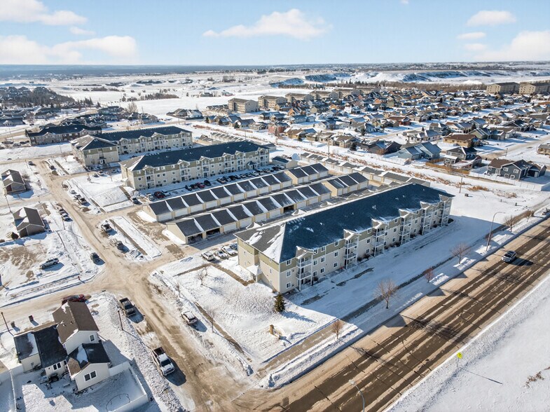 More Photos Of 2415-2501 24th Ave, Williston Apartments For Sale