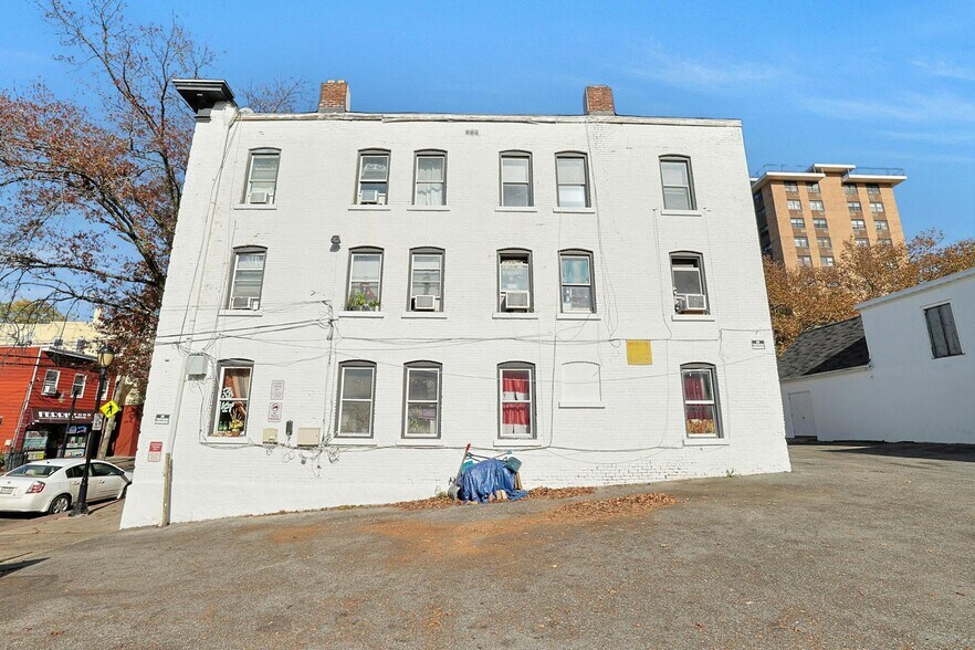 More Photos Of 141 Ferris Ave, White Plains Apartments For Sale