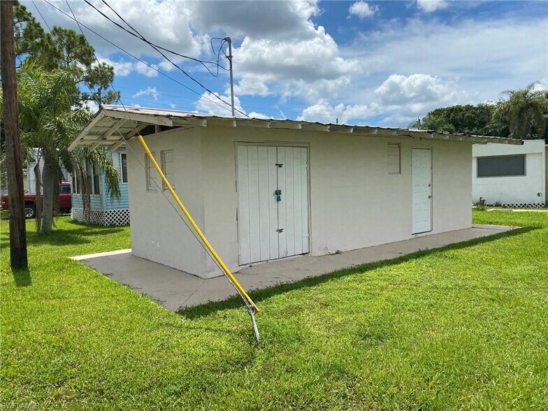 More Photos Of 1475 N Bridge St, LaBelle Manufactured Housing Mobile Home Park For Sale
