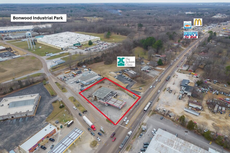 More Photos Of 1911 S Highland Ave, Jackson Service Station For Lease