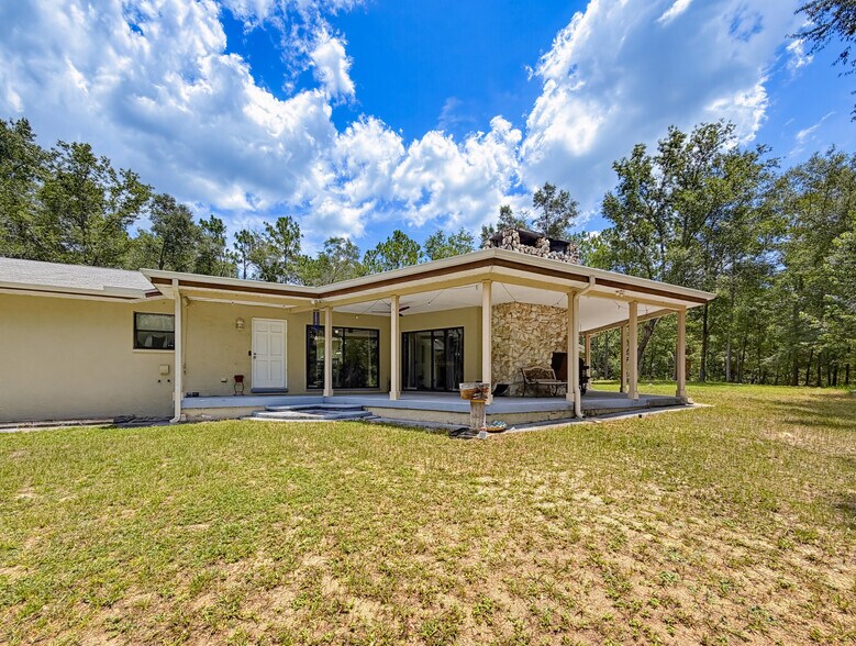 More Photos Of 26311 Willow St, Brooksville Specialty For Sale