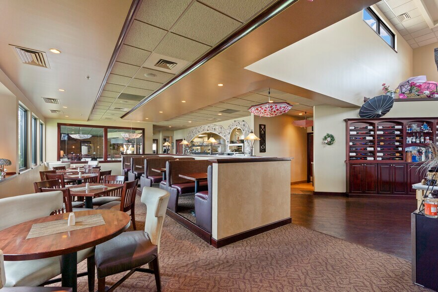 More Photos Of 824 Paul Bunyan, Bemidji Restaurant For Sale