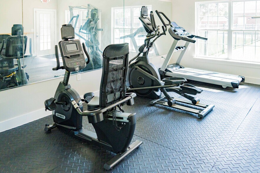 More Photos Of 3000 S Adams St, Tallahassee Apartments For Sale