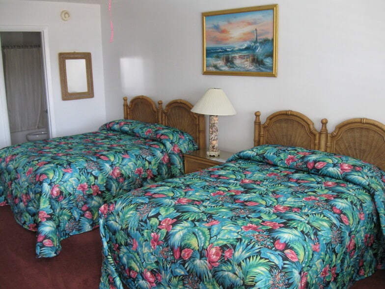 More Photos Of 8614 Surf Dr, Panama City Beach Hotel For Sale