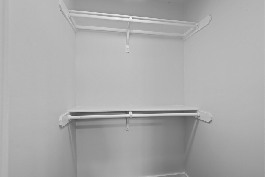 More Photos Of 2526 Durwood St, Austin Apartments For Sale