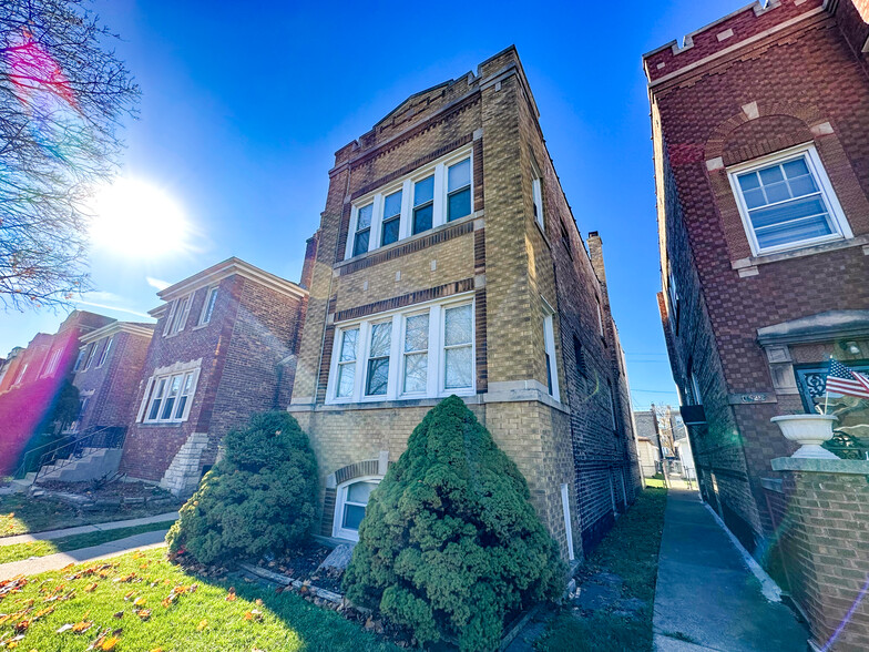 Primary Photo Of 1830 Euclid Ave, Berwyn Apartments For Sale