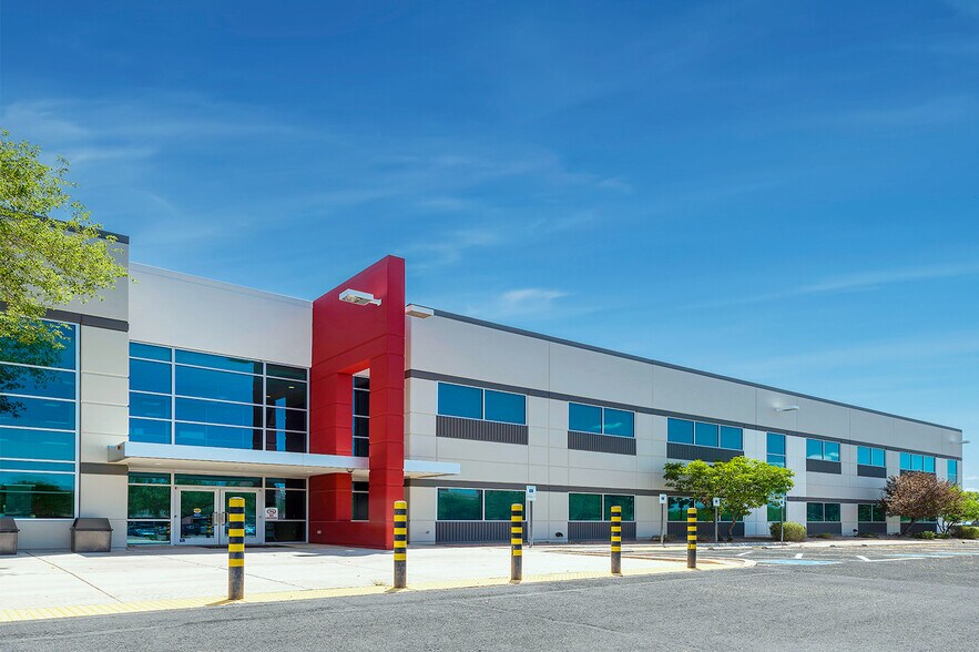 More Photos Of 3360 E Hemisphere Loop, Tucson Office For Sale