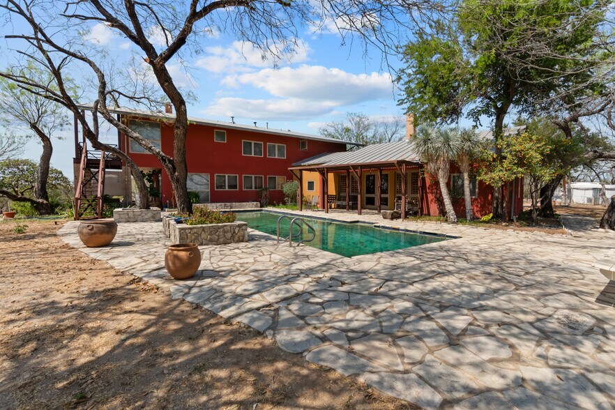 More Photos Of 961 El Pico Rd, Laredo Land For Sale