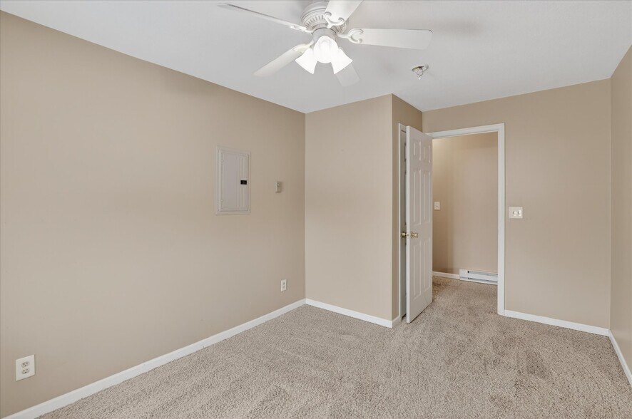 More Photos Of 135 E Main St, Woodville Storefront Retail Residential For Sale