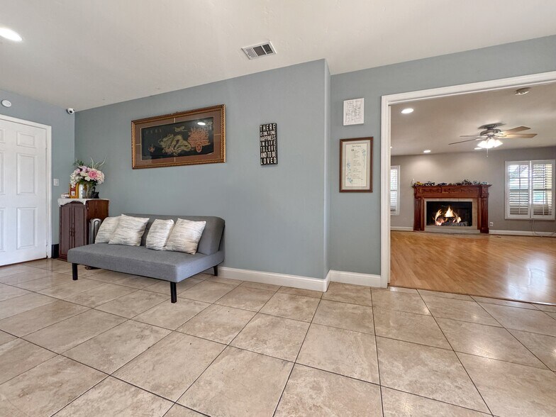 More Photos Of 15332 Shasta Ln, Huntington Beach Assisted Living For Sale