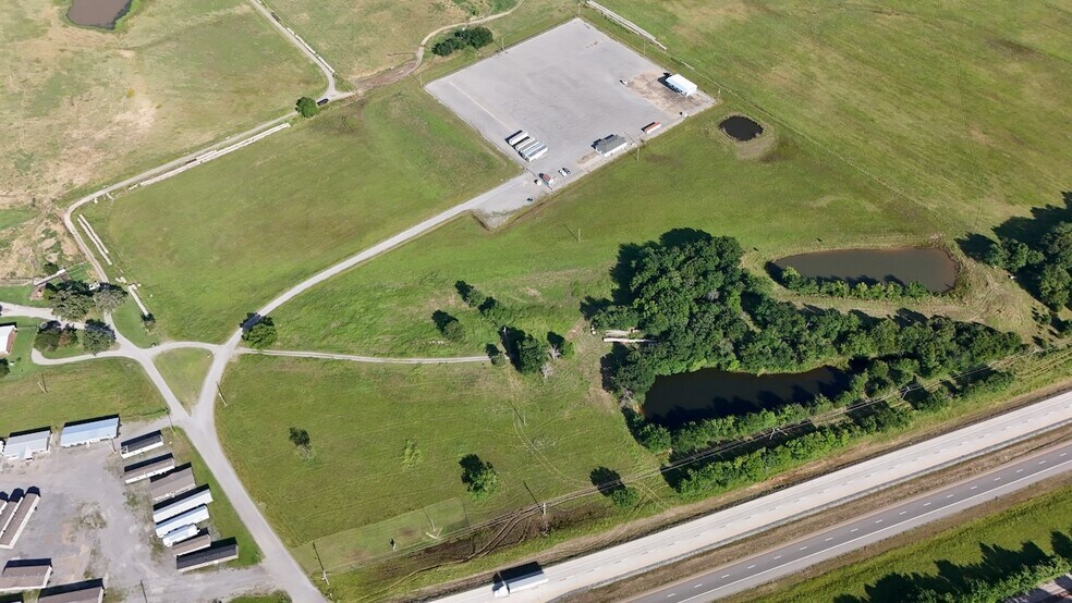 More Photos Of 230 Boyle Rd, Kiowa Service For Sale