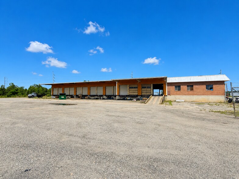 More Photos Of 2500 Blanchard Blvd, Columbus Distribution For Lease