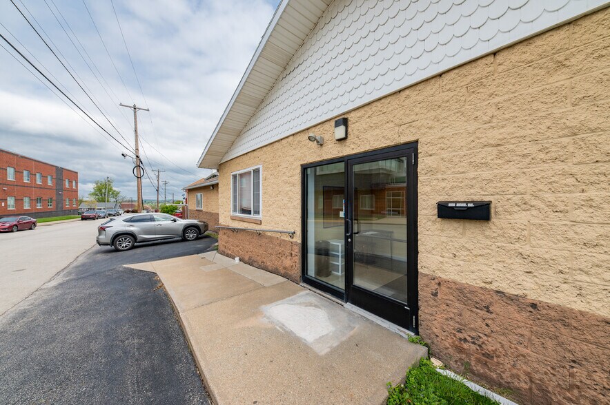 More Photos Of 325 Connellsville St, Uniontown Daycare Center For Sale