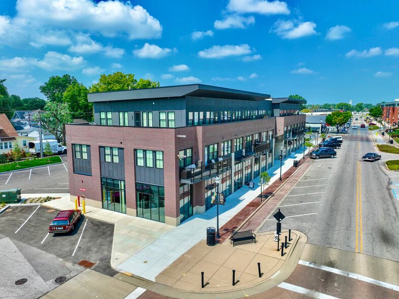 More Photos Of 1302 Main St, Speedway Apartments For Lease