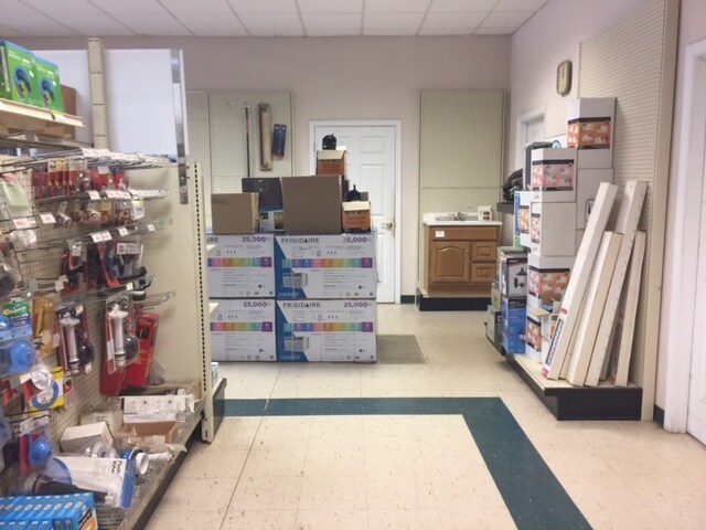 More Photos Of 15044-15050 Rankin Ave, Dunlap Freestanding For Sale