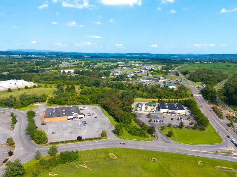 Primary Photo Of 809 Lycoming Mall Rd, Muncy Freestanding For Sale