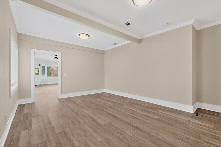 More Photos Of 78 San Marcos St, Austin Office Residential For Lease