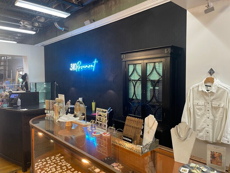 More Photos Of 208 N Main St, Blacksburg General Retail For Sale