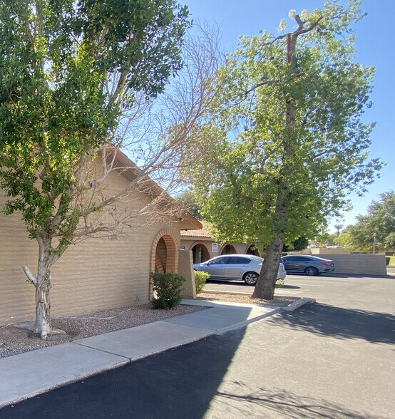 More Photos Of 4525 S Lakeshore Dr, Tempe Office For Lease