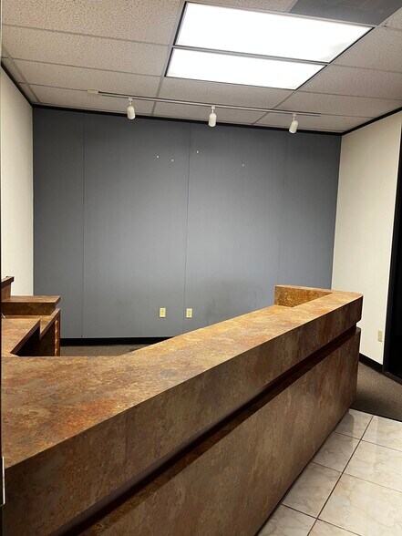 More Photos Of 5702 S Staples, Corpus Christi Unknown For Lease