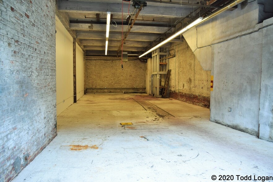 More Photos Of 238 Franklin St, Brooklyn Manufacturing For Lease