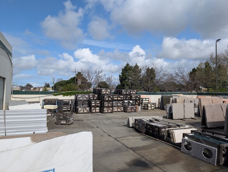 More Photos Of 795 Sandoval Way, Hayward Warehouse For Lease