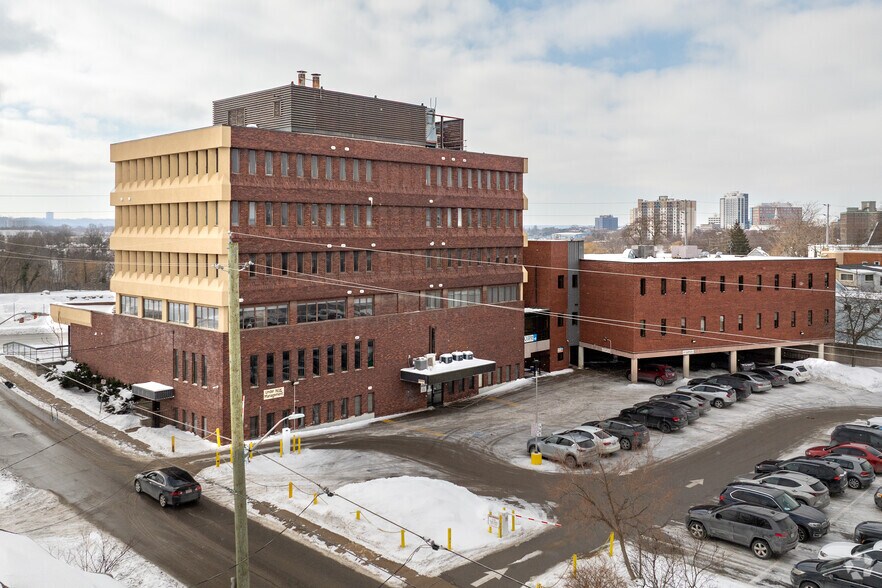 More Photos Of 145 Queenston St, St Catharines Office For Lease