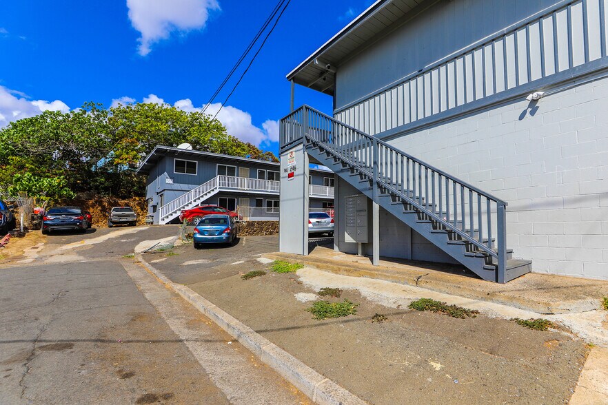 More Photos Of 94-246 Aniani Pl, Waipahu Apartments For Sale