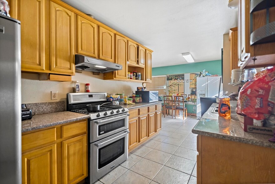 More Photos Of 2843 Meeker Ave, El Monte Freestanding For Sale